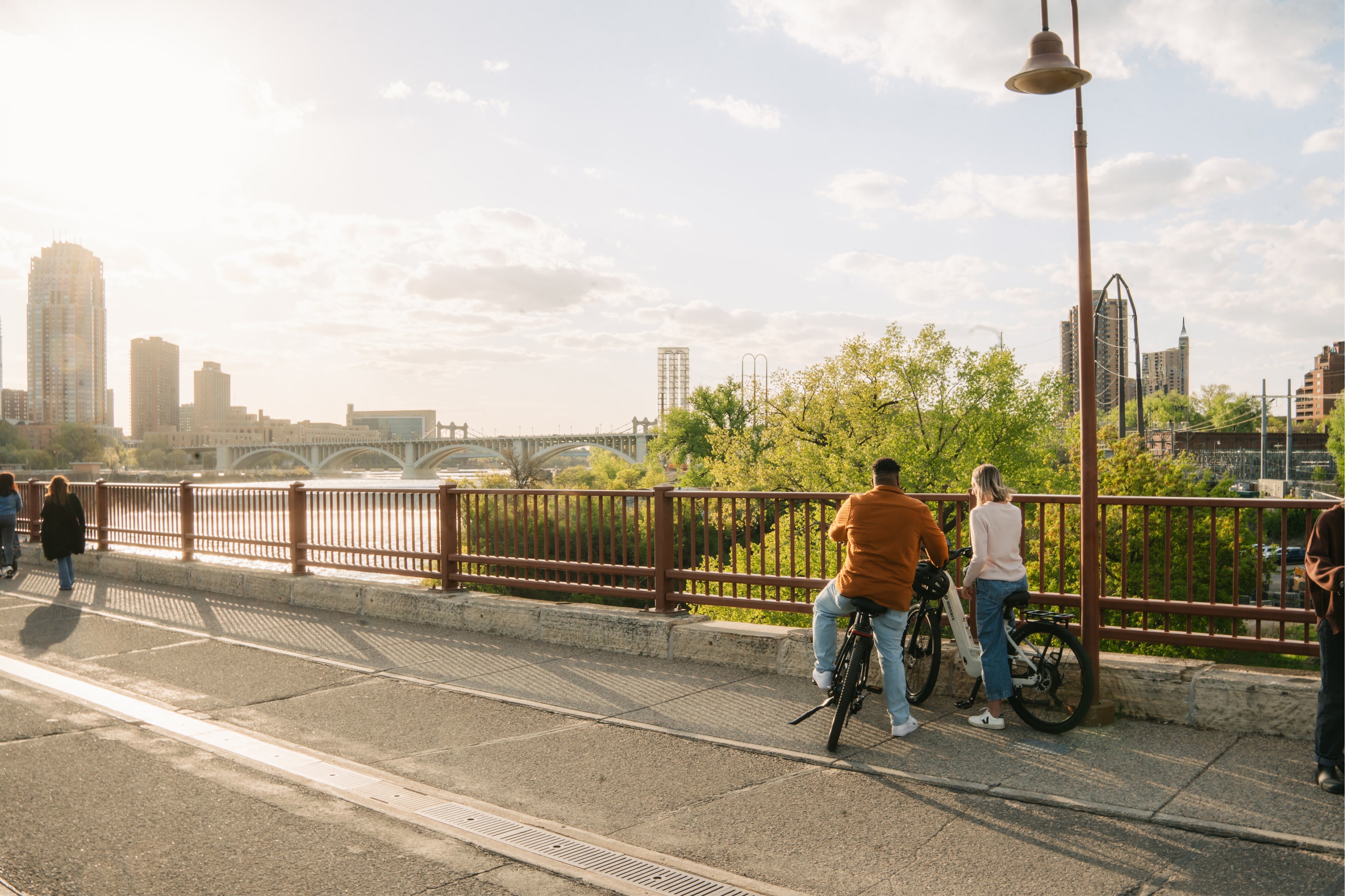 How to Ride an Ebike in the City With Confidence – Monarc Bikes